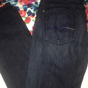 Dark blue denim jeans, only worn twice!